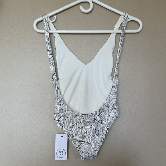 💥Buy2Get1Free💥NWT Tee Ink Alexis One Piece Swimsuit - Picture 3 of 3